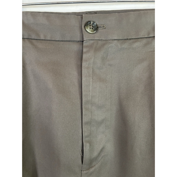 Izod Mens Sz 38 Olive Green Pleated Front Shorts Bermuda 100% Polyester Golf EUC - Picture 3 of 6